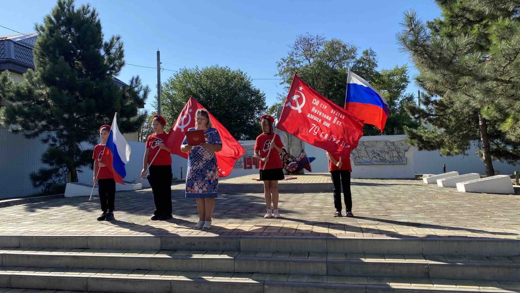 Мероприятие у памятника Великой Отечественной войны в селе Беглица