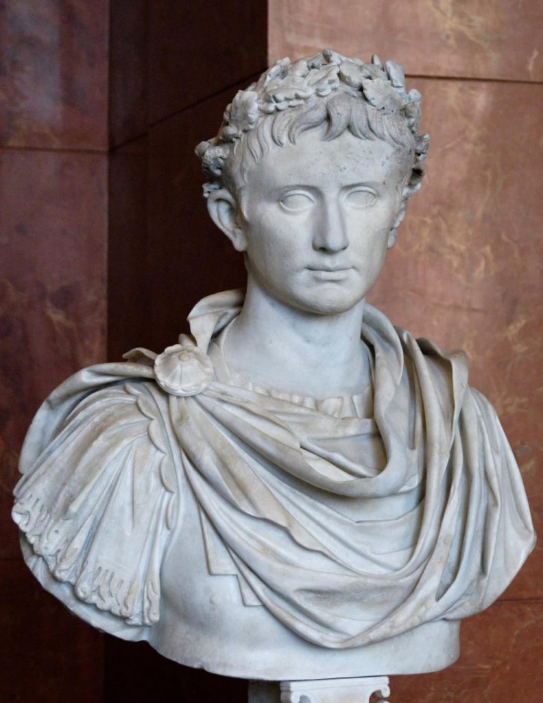 Скульптурный портрет императора Октавиана Августа